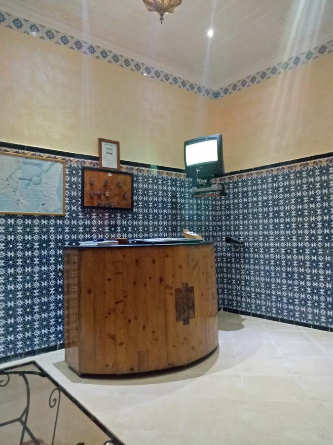 Hotel Majestic Эс-Сувейра Экстерьер фото